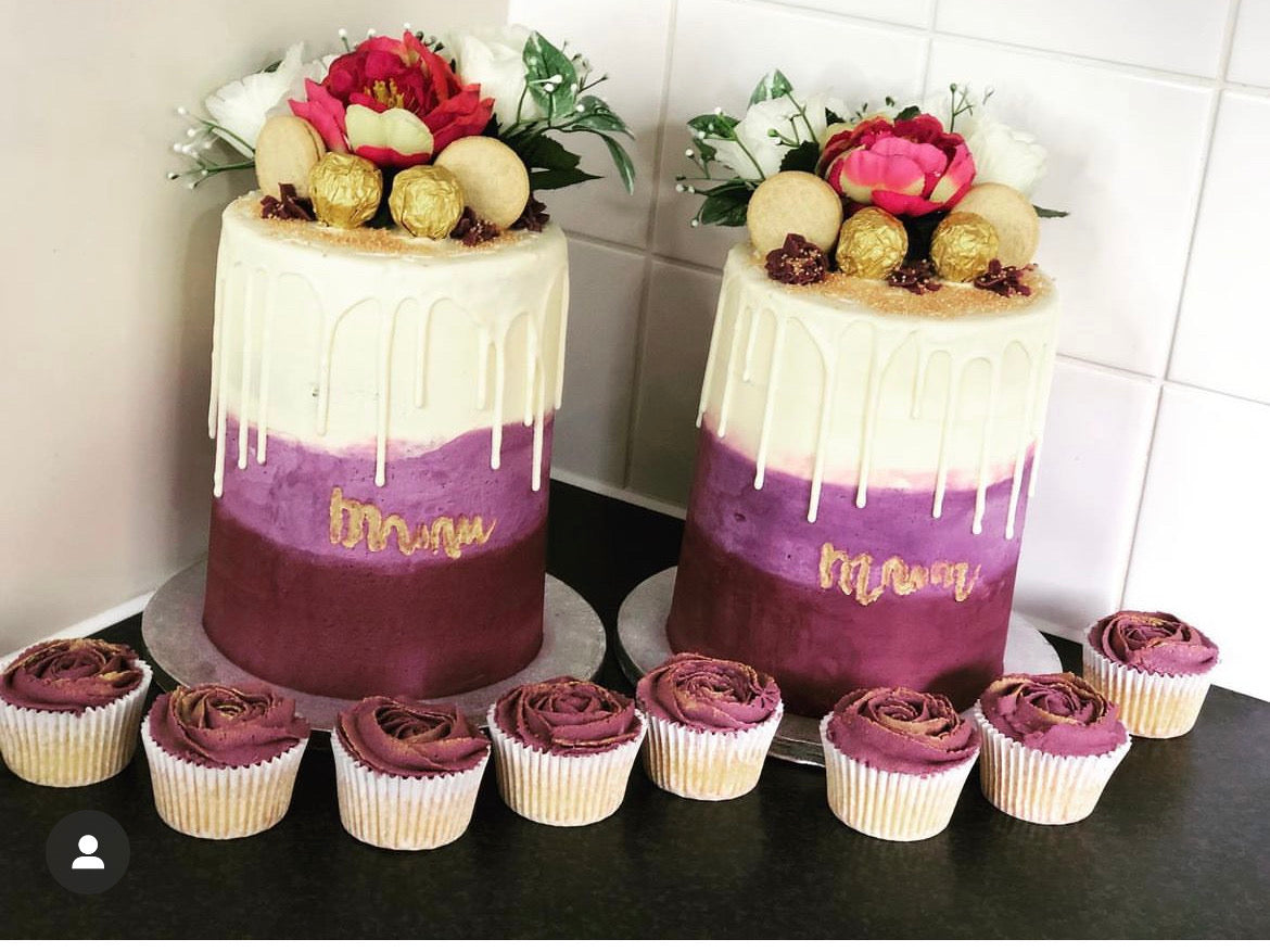 Buttercream Cakes (4 Layers)