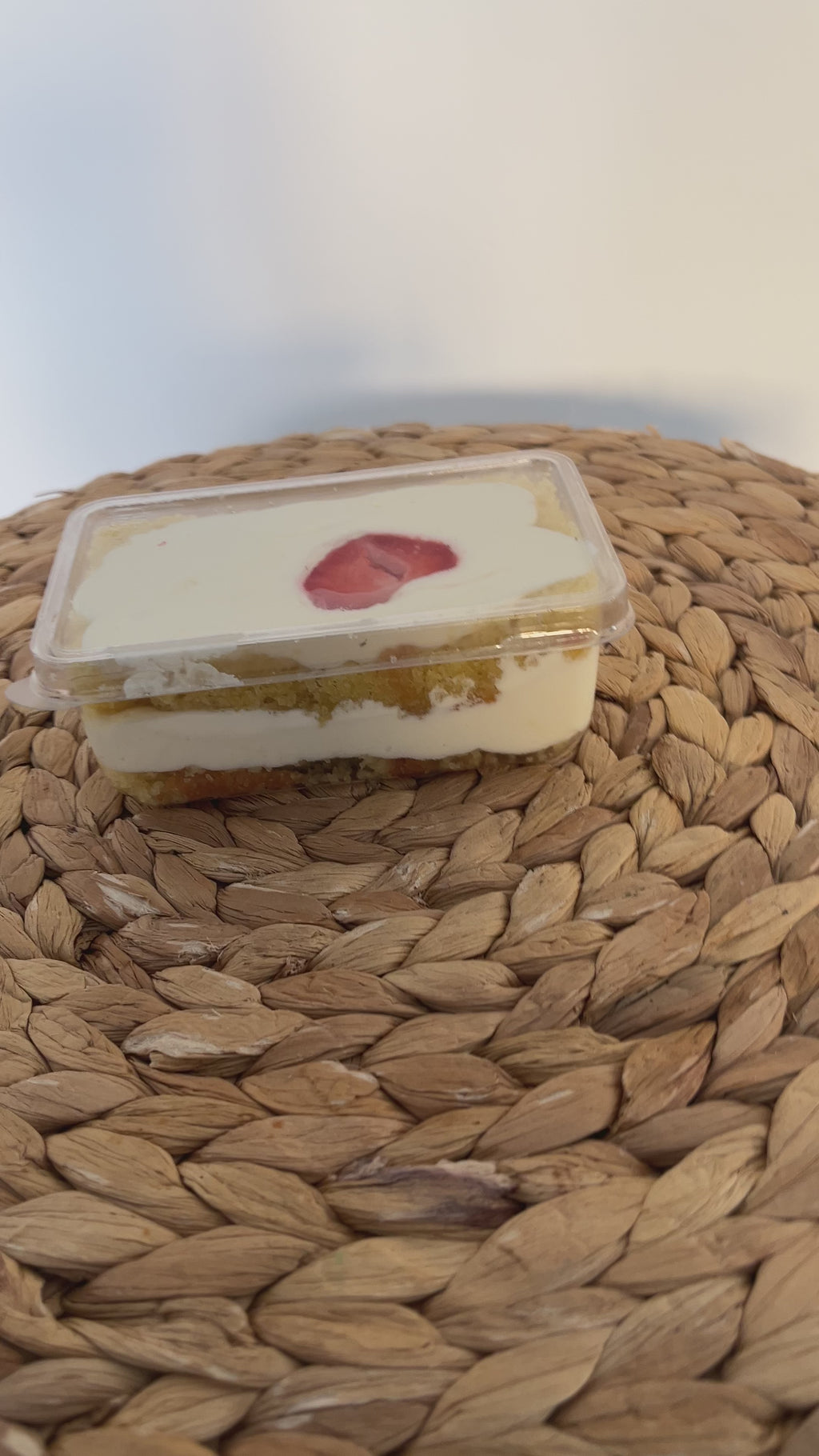 postal cake slices