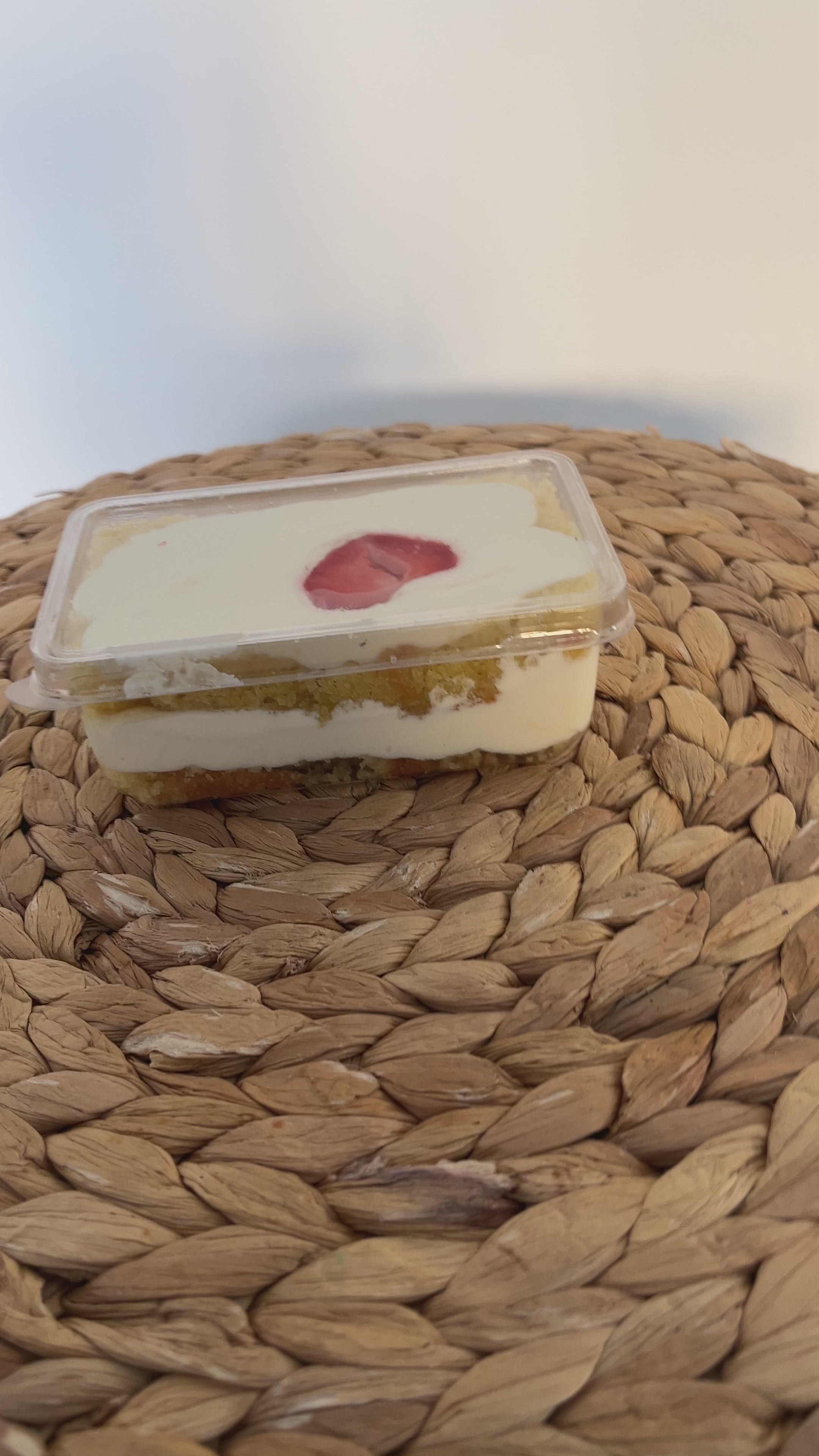 postal cake slices