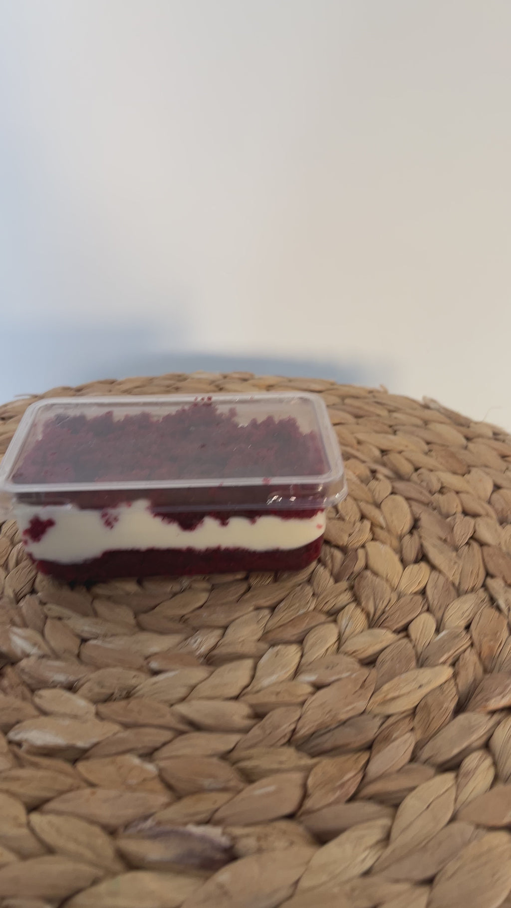 postal cake slices