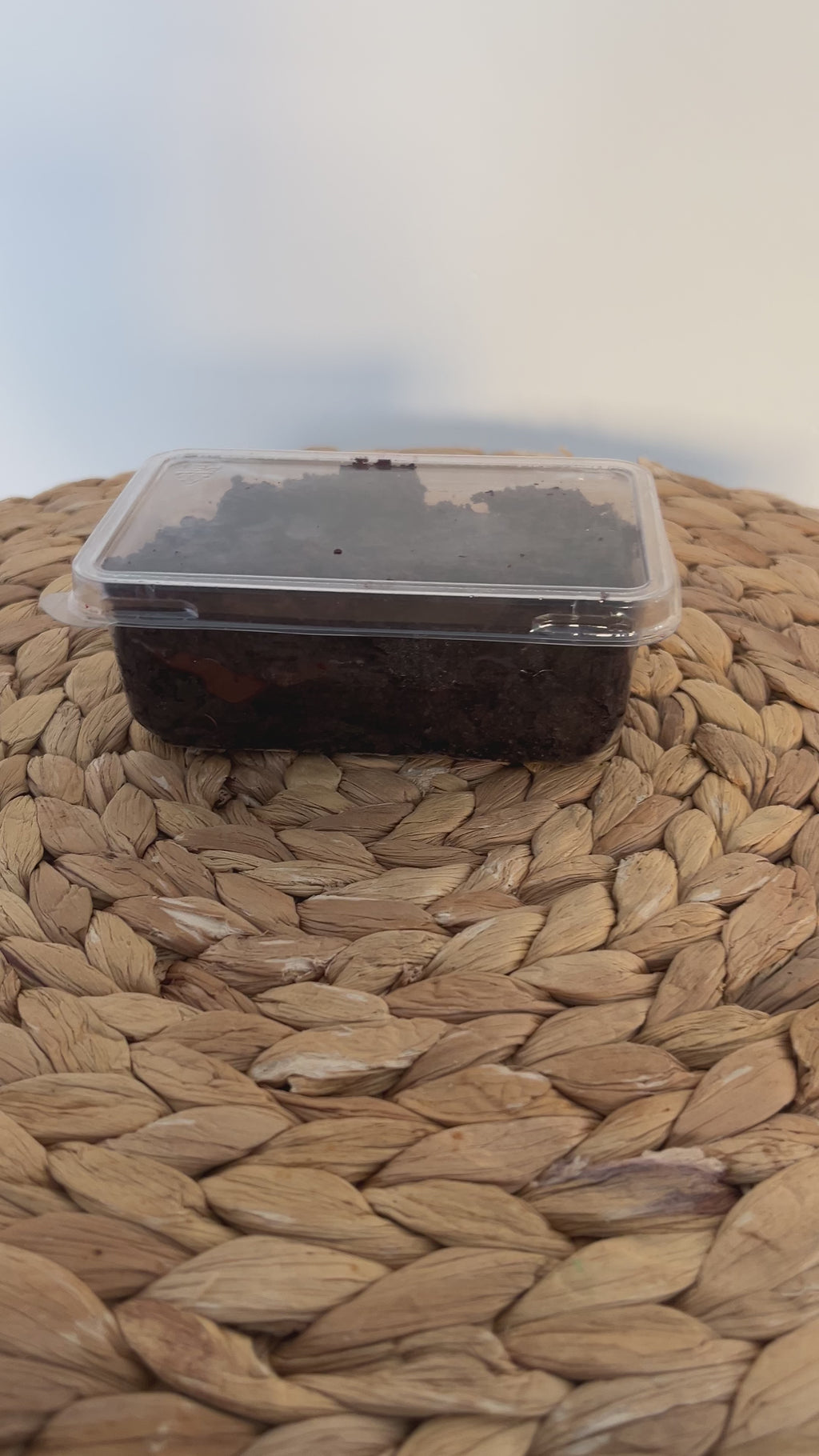 postal cake slices